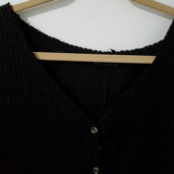 Urban Outfitters Black Jojo Button Up Thermal L - Picture 7 of 12
